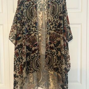 Urban Outfitters Paisley Patterned Velvet Kimono